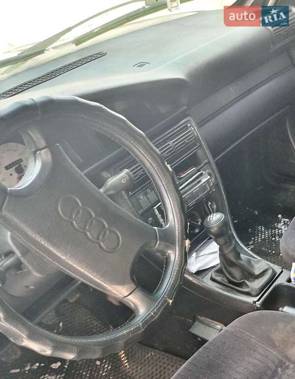Седан Audi 100 1991 в Лубнах