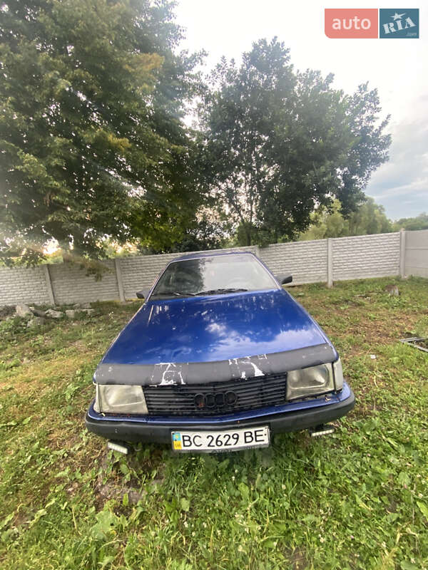 Седан Audi 100 1984 в Великих Мостах