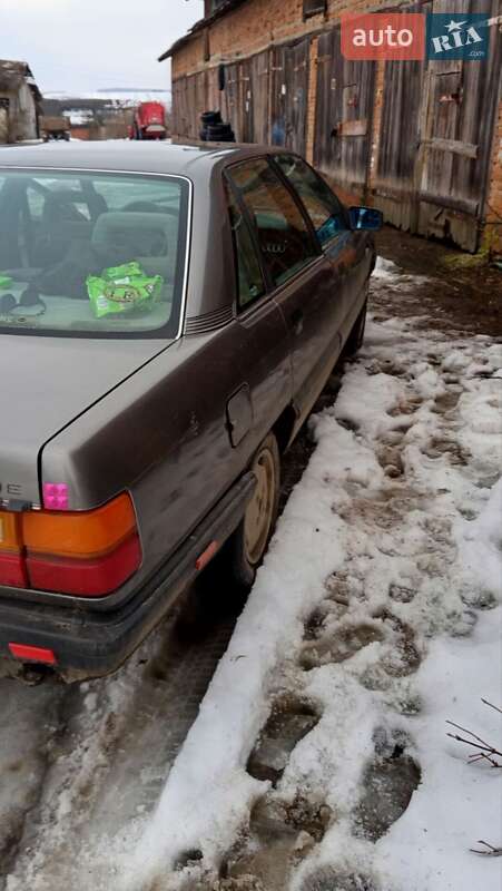 Седан Audi 100 1989 в Ивано-Франковске