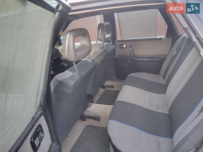 Седан Audi 100 1986 в Дрогобичі