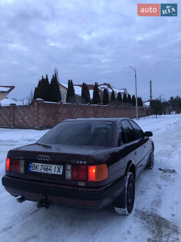 Седан Audi 100 1992 в Ровно