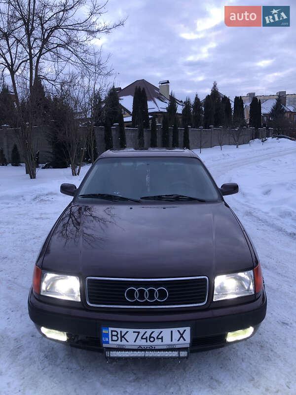 Седан Audi 100 1992 в Ровно