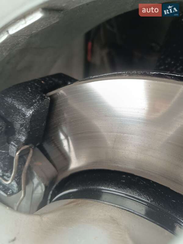 Седан Audi 100 1993 в Ромнах фото 12 Седан Audi 100 1993 в Ромнах