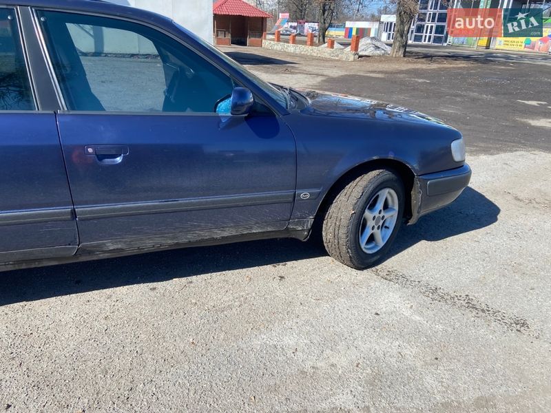 Седан Audi 100 1994 в Знам'янці