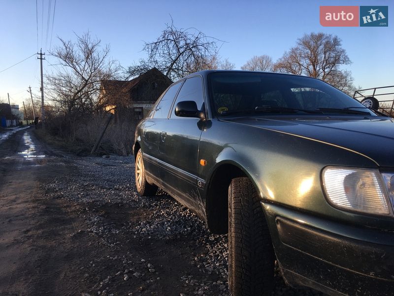 Седан Audi 100 1993 в Любаре