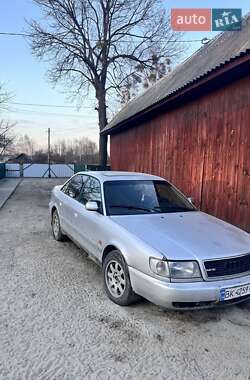 Седан Audi 100 1994 в Березному