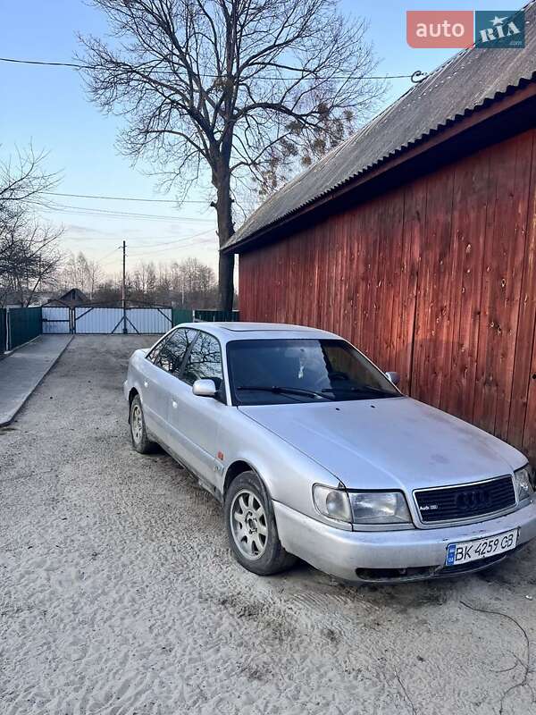 Audi 100 1994 Audi 100 1994