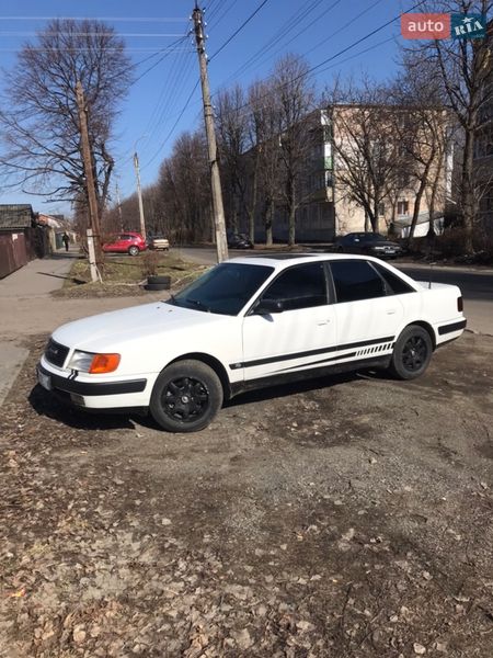 Седан Audi 100 1993 в Черкасах