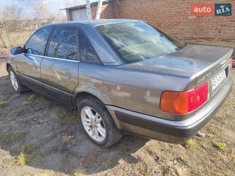 Седан Audi 100 1991 в Ильинцах