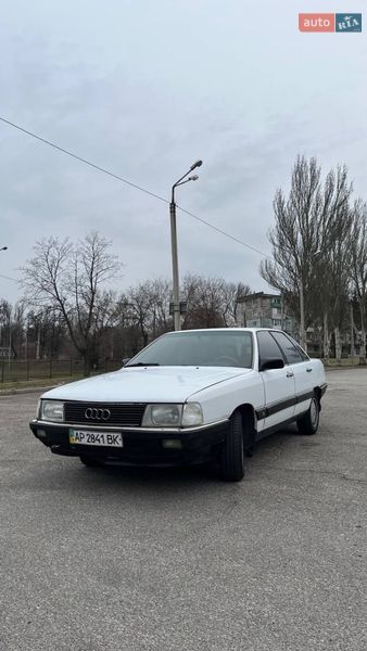 Седан Audi 100 1987 в Запорожье