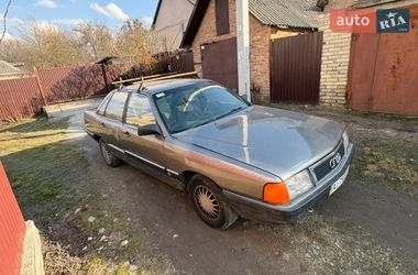 Седан Audi 100 1986 в Василькові