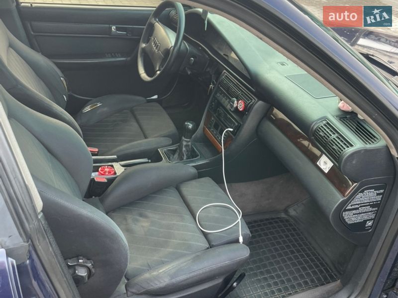 Универсал Audi 100 1994 в Городке