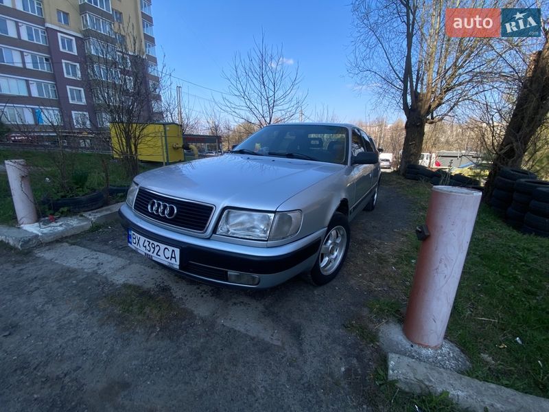 Audi 100 1992 Audi 100 1992