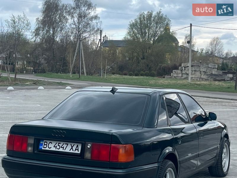 Седан Audi 100 1994 в Шептицькому