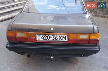 Седан Audi 100 1983 в Хмельницком