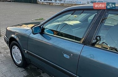 Седан Audi 100 1991 в Одессе