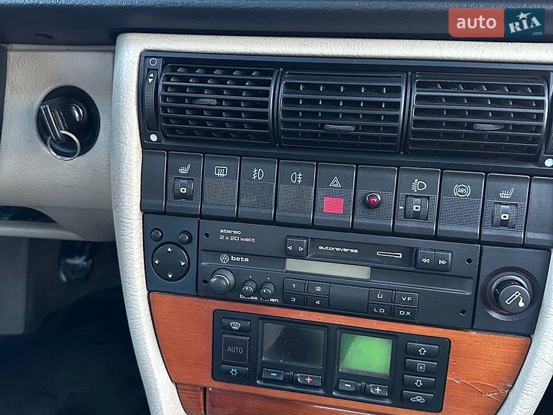 Седан Audi 100 1991 в Одессе