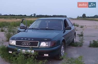 Седан Audi 100 1993 в Соленом фото Седан Audi 100 1993 в Соленом