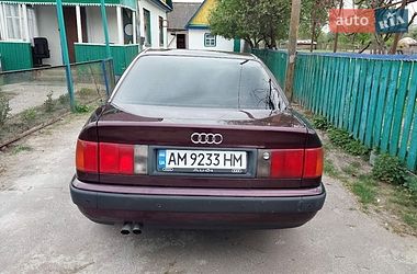 Седан Audi 100 1993 в Лугинах