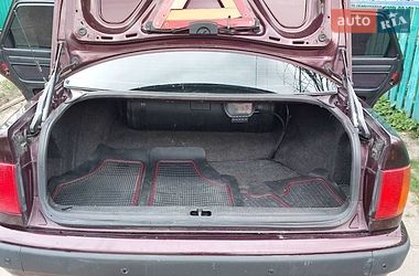 Седан Audi 100 1993 в Лугинах