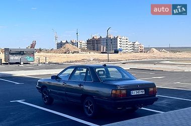 Седан Audi 100 1985 в Рівному