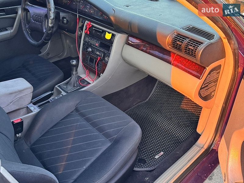 Седан Audi 100 1994 в Киеве