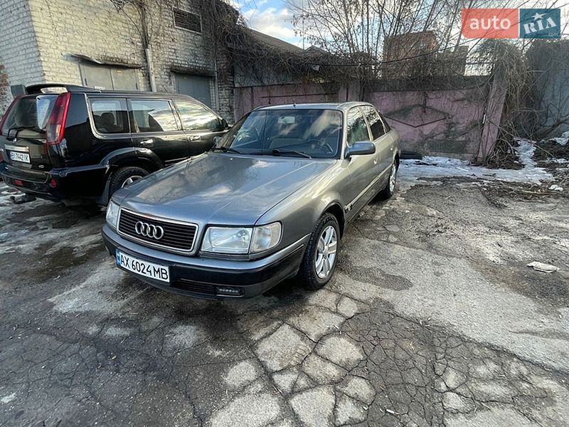 Седан Audi 100 1992 в Харькове