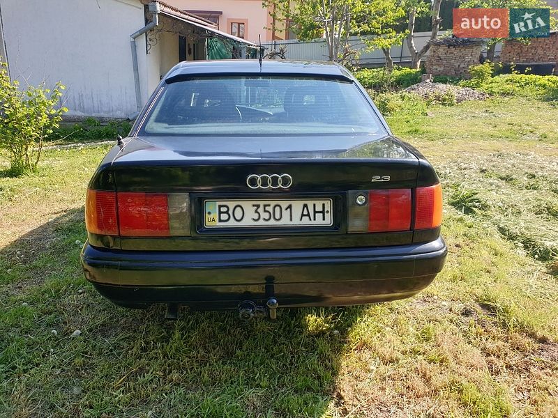 Седан Audi 100 1991 в Підволочиську