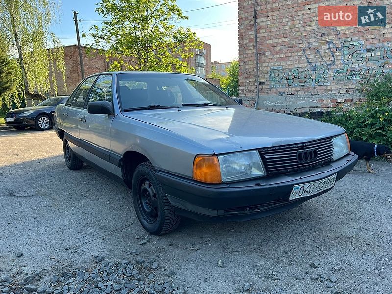 Седан Audi 100 1983 в Ковеле