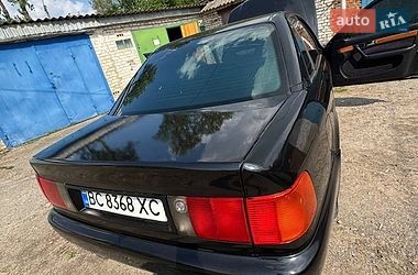 Седан Audi 100 1991 в Городке