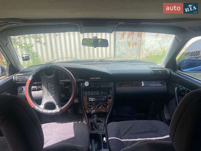 Седан Audi 100 1992 в Слов'янську