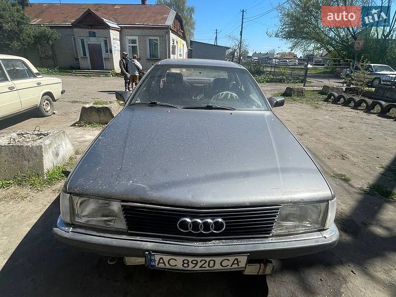 Audi 100 1986