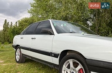 Седан Audi 100 1983 в Ковеле