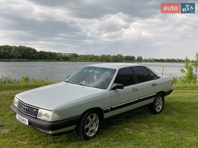 Седан Audi 100 1983 в Ковеле