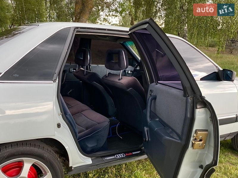 Седан Audi 100 1983 в Ковелі