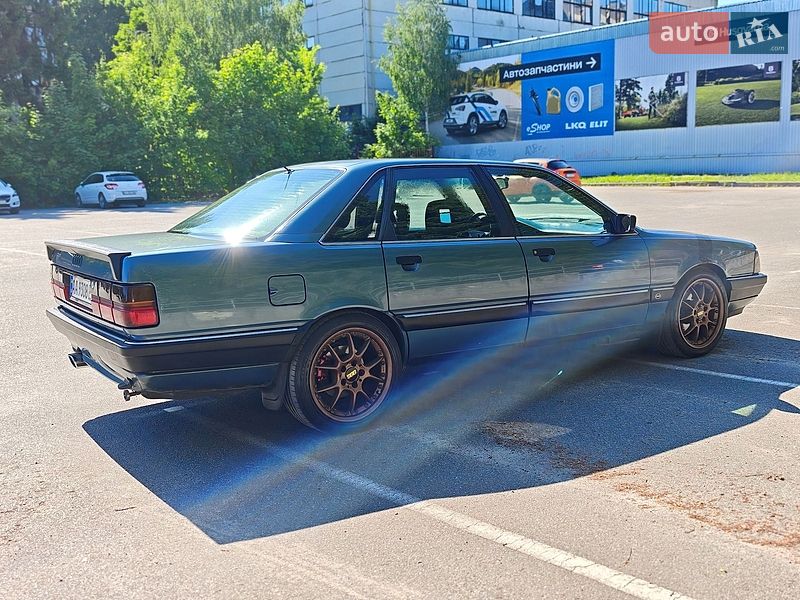 Седан Audi 100 1990 в Києві