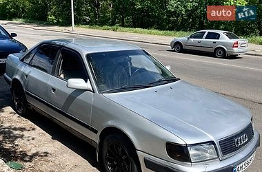 Седан Audi 100 1991 в Києві