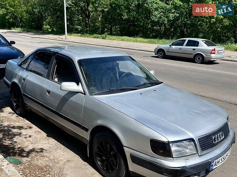 Седан Audi 100 1991 в Києві