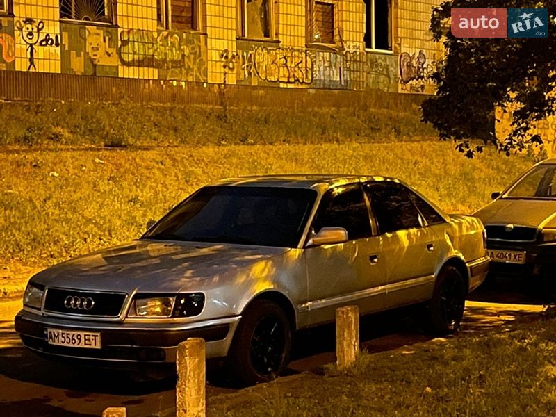 Седан Audi 100 1991 в Києві