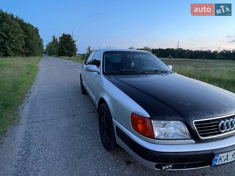Седан Audi 100 1992 в Василькове
