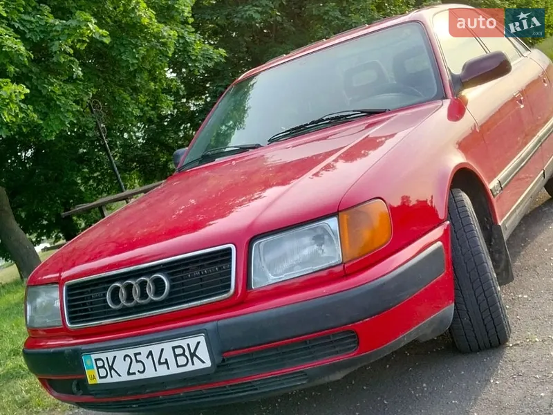 Audi 100