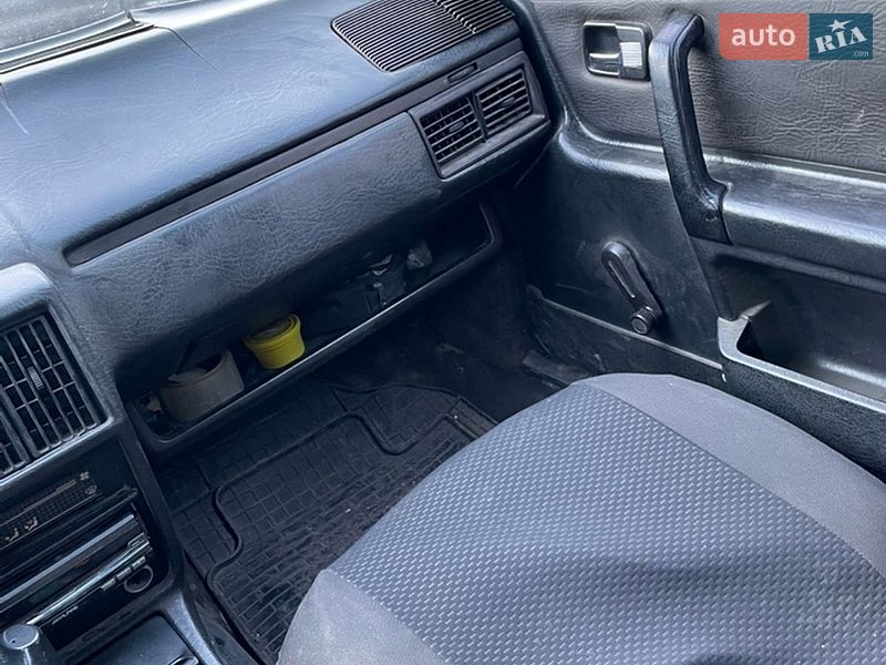 Седан Audi 100 1982 в Хотине фото 8 Седан Audi 100 1982 в Хотине