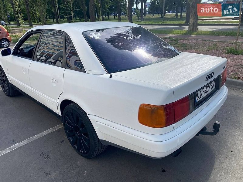 Седан Audi 100 1991 в Києві