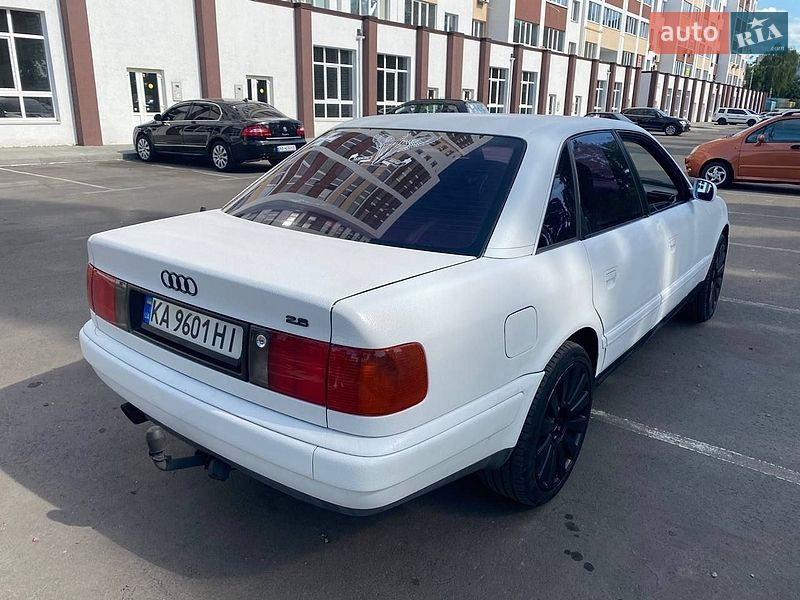 Седан Audi 100 1991 в Києві