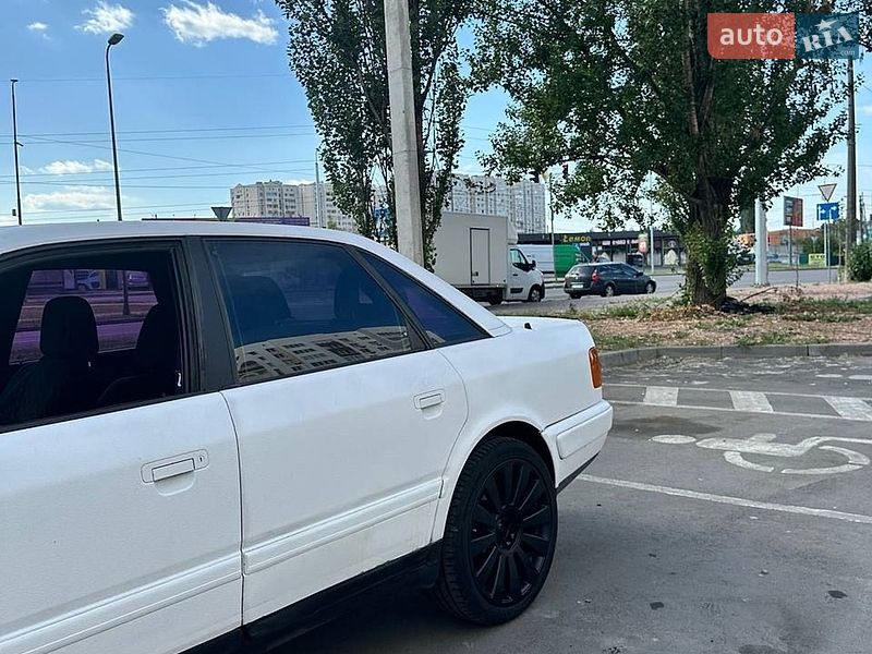 Седан Audi 100 1991 в Києві