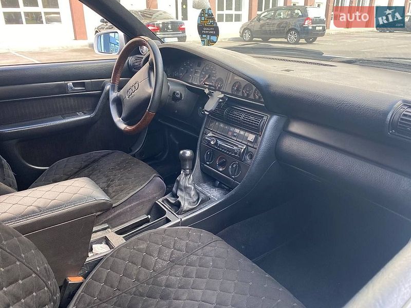 Седан Audi 100 1991 в Києві