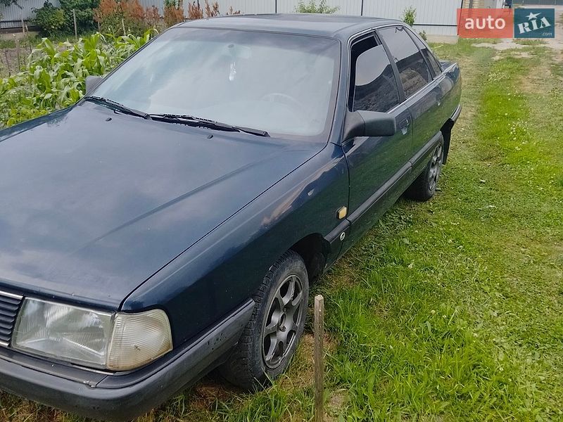 Седан Audi 100 1989 в Ковеле