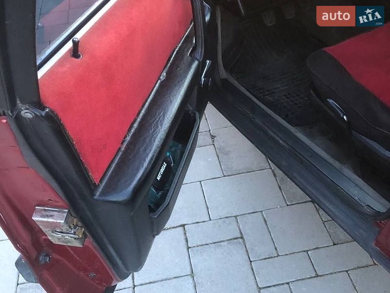 Седан Audi 100 1988 в Рівному