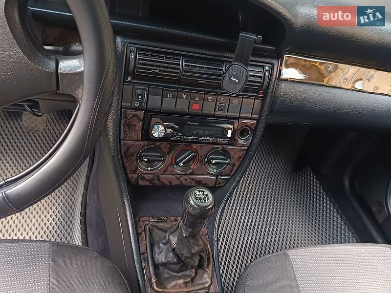Седан Audi 100 1992 в Одесі