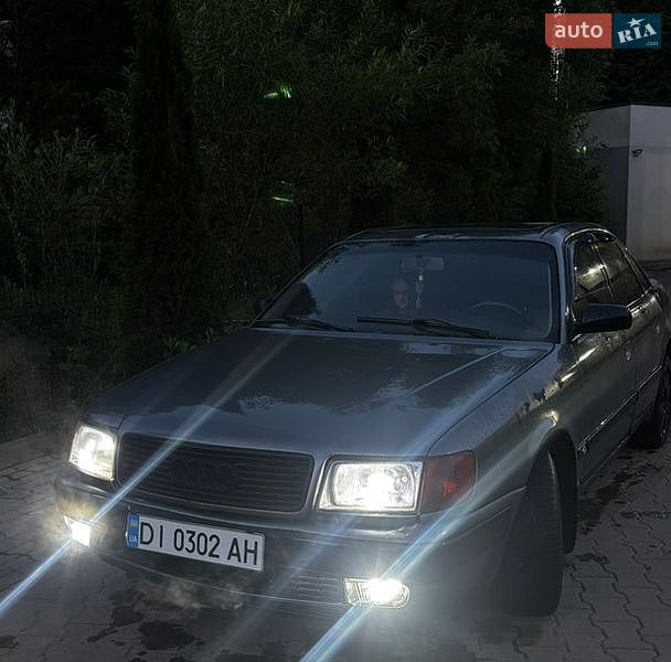 Audi 100 1992 Audi 100 1992